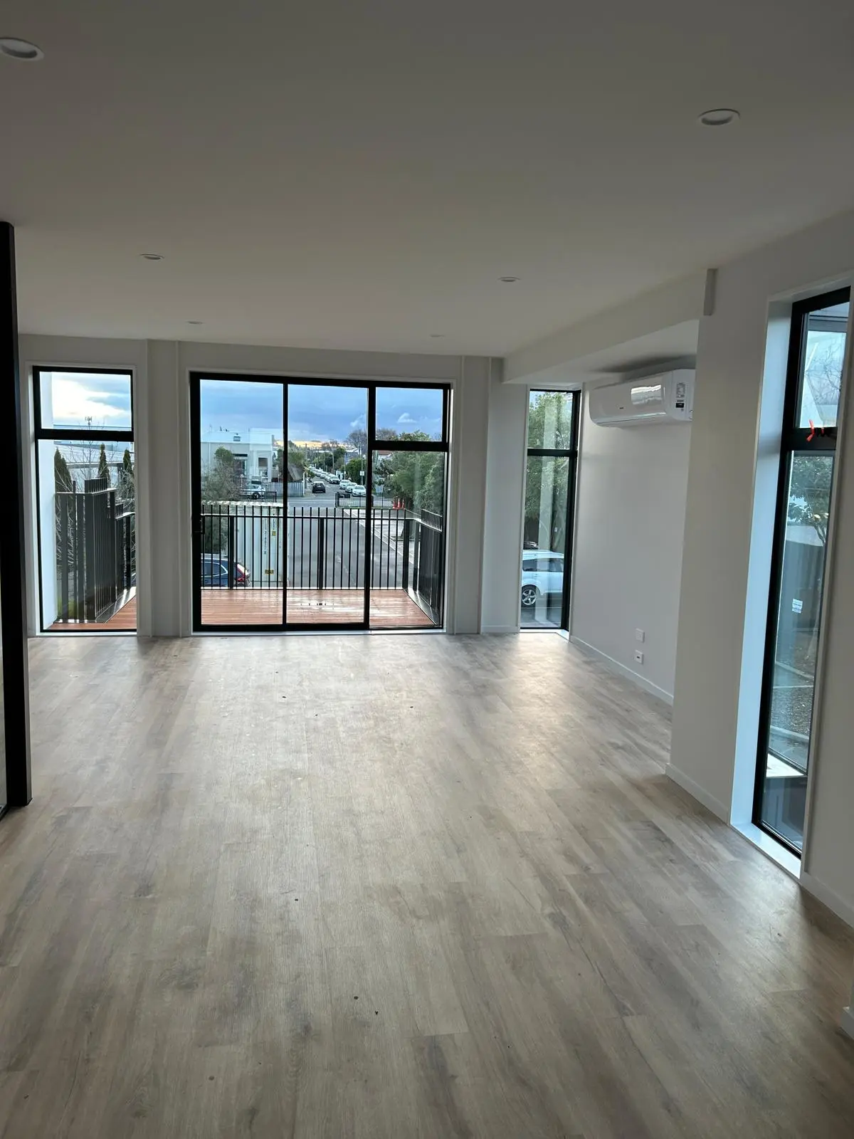 Vinyl Floor Cleaning and Polishing Christchurch